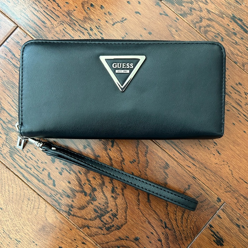 GUESS Black Wristlet Wallet